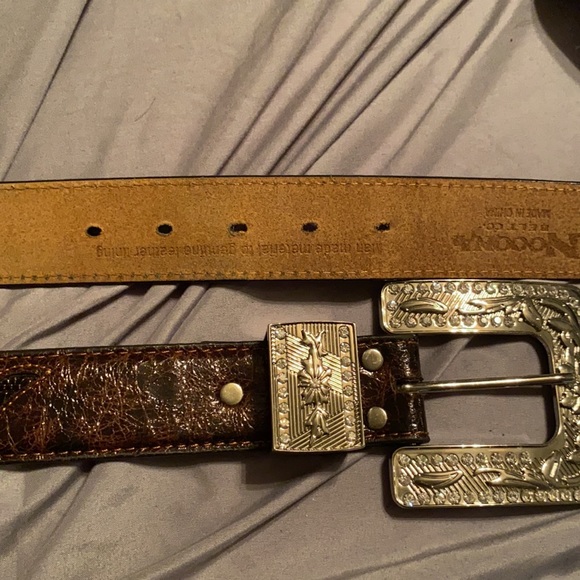 Nocona Brown with black inlay, woman’s belt.  Size S. - Picture 3 of 4